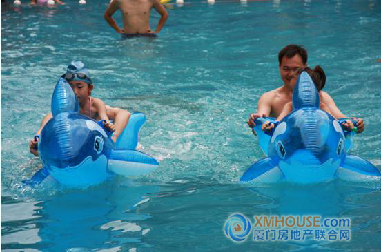 锦绣一方:水上亲子运动会 业主畅享缤纷假日 -